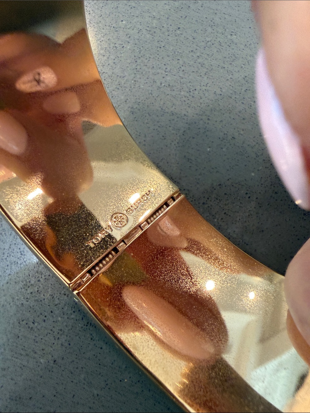 Bracelet Cuff - Picture 5 of 5